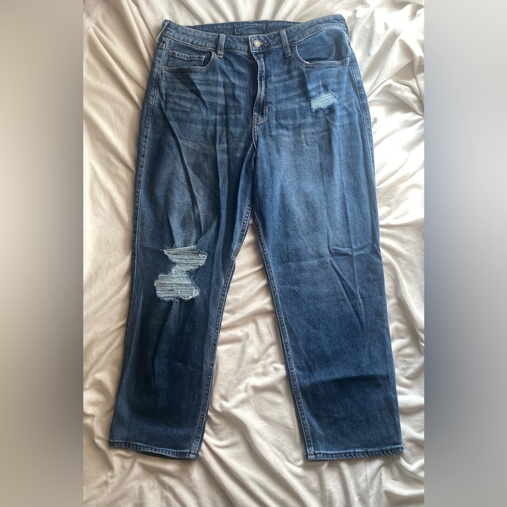 3 / $25 !!! Hollister high rise cropped distressed jeans size 13